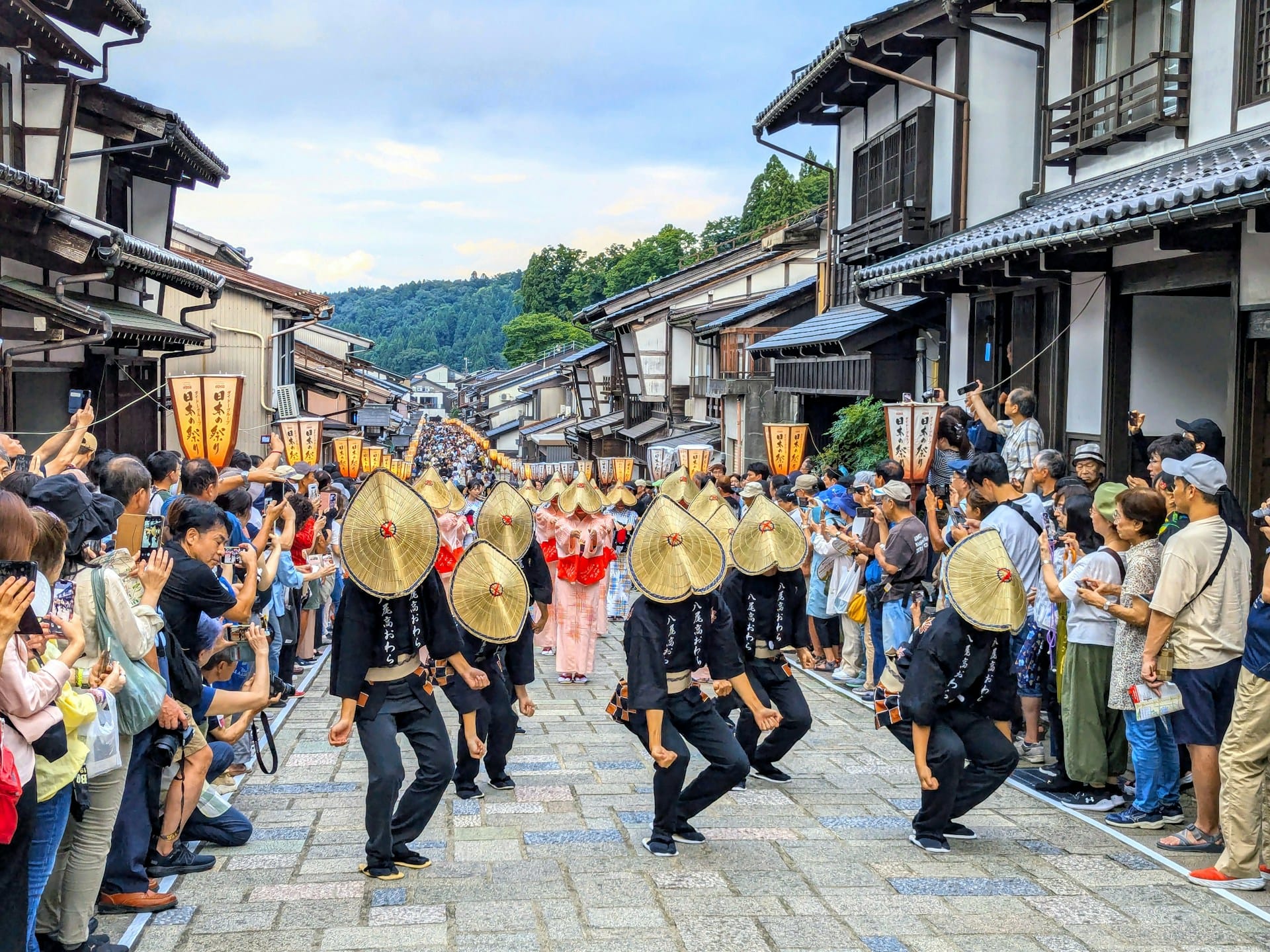 Business gathering professionally arranged in Japan